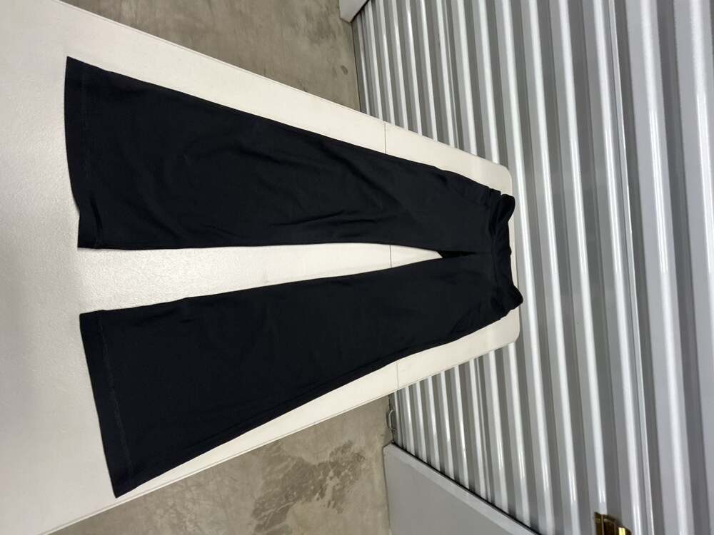 Old Navy Active Powersoft High-Waisted Flare Yoga Pants XL Black